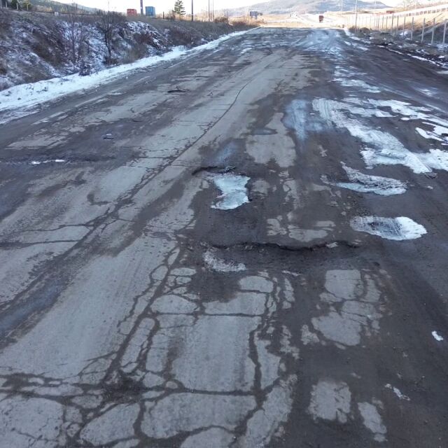  Докато някои се канят да стъпят на Марс: В Драгоман хората нямат естествен път 