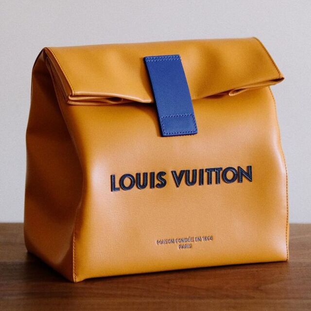 "Би ли я изхвърлил": Торбичката за сандвичи на Louis Vuitton струва 3 000 долара (ВИДЕО)