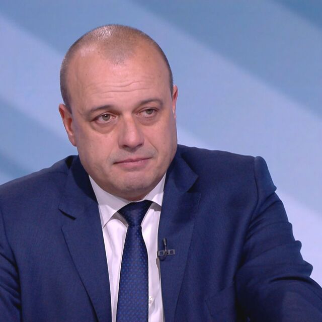 Христо Проданов: Не вкарвайте БСП в мутренската битка между Пеевски и Радев