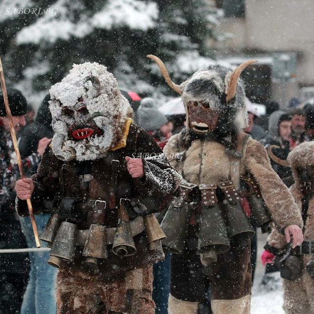  Перник посреща фестивала на маскарадните игри 