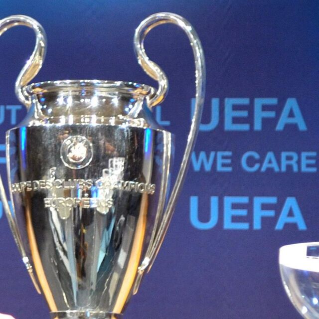 Спряха Шампионска лига и Лига Европа за неопределено време