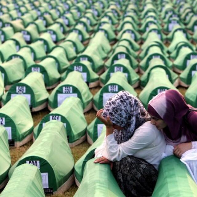 В Черна гора вече е престъпление да отричаш Сребреница