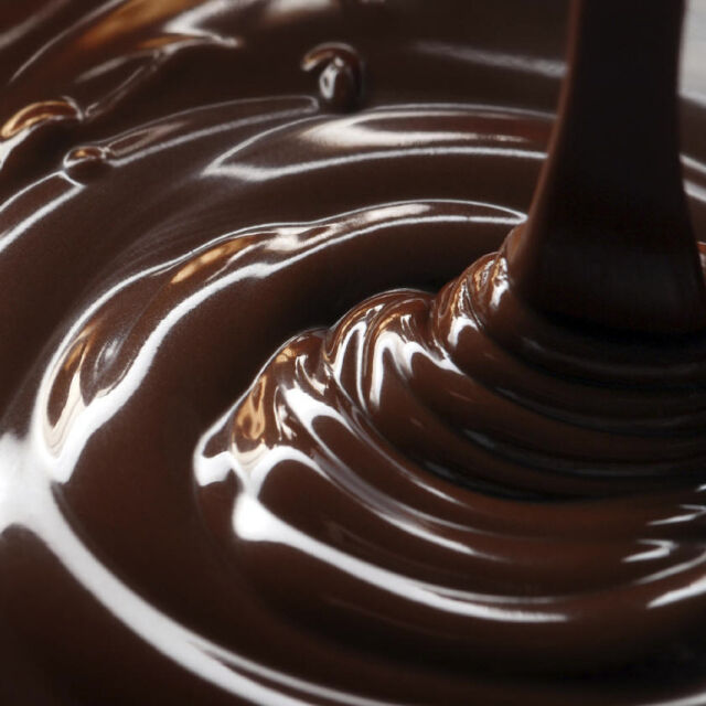 Светът изял 70 000 тона повече какао над произведеното през 2014 г. 