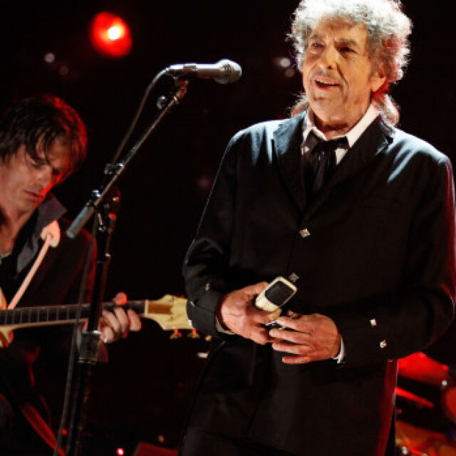Боб Дилън пуска 6 диска със 138 песни от 1967 г.
