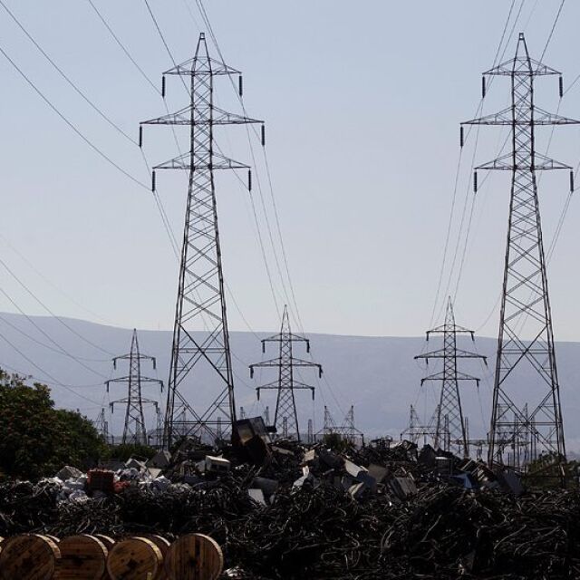 Бизнесът срещу енергийната борса заради цените на тока