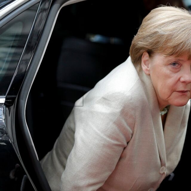 Ангела Меркел: Не "ос на желаещите", а ЕС като общност трябва да охранява границите си 
