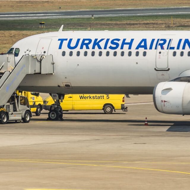 Турция въвежда задължителен PCR тест за пристигащите в страната