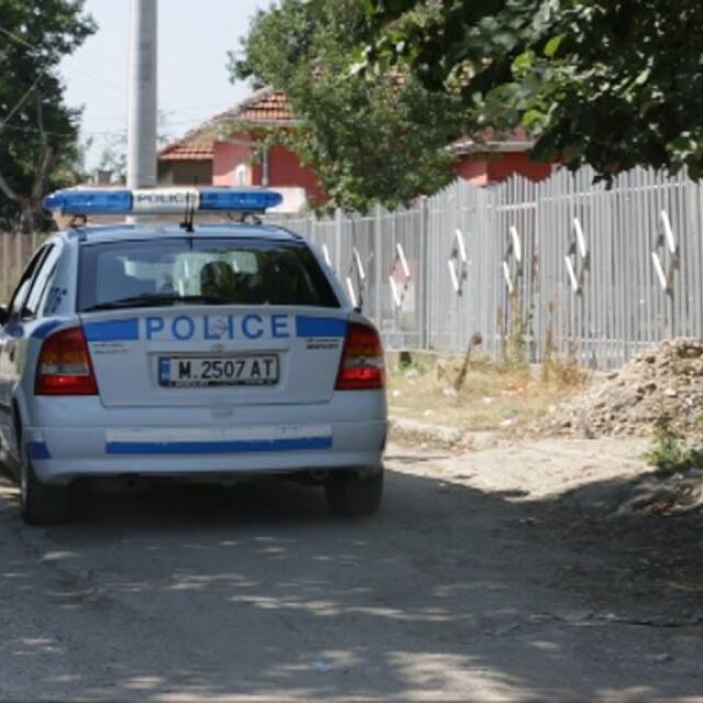 Полиция заварди Лом след спречкване между българи и роми