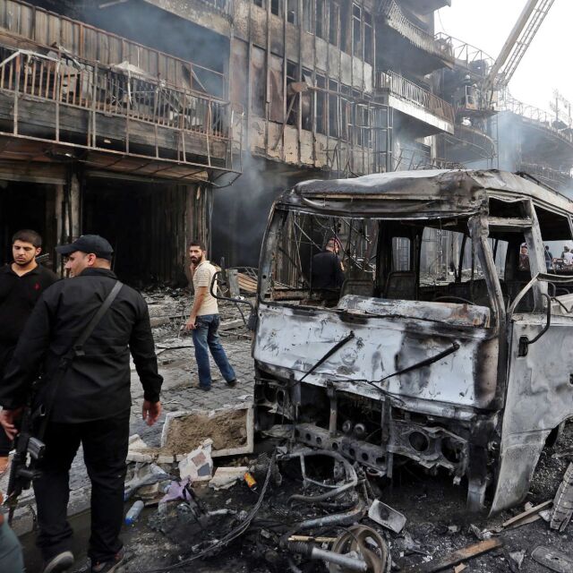 125 жертви след два атентата в Багдад (СНИМКИ)