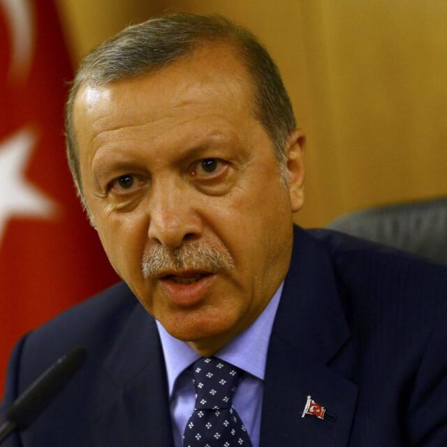 Ердоган отново заплашва: Турция пуска бежанци към Европа, ако не получи още пари 