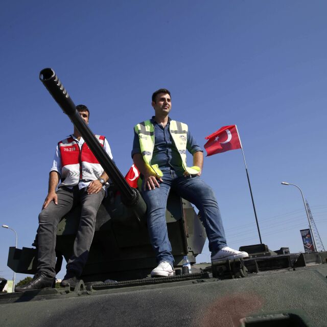 Турция в деня след провала на преврата (ОБЗОР)
