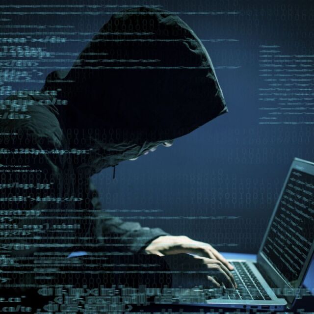 Хакери срещу държавата: Има ли опасност за националната сигурност? (ОБЗОР)