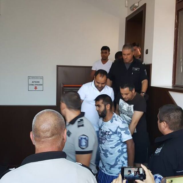 Съдът освободи двама от задържаните за нападение над деца в Асеновград