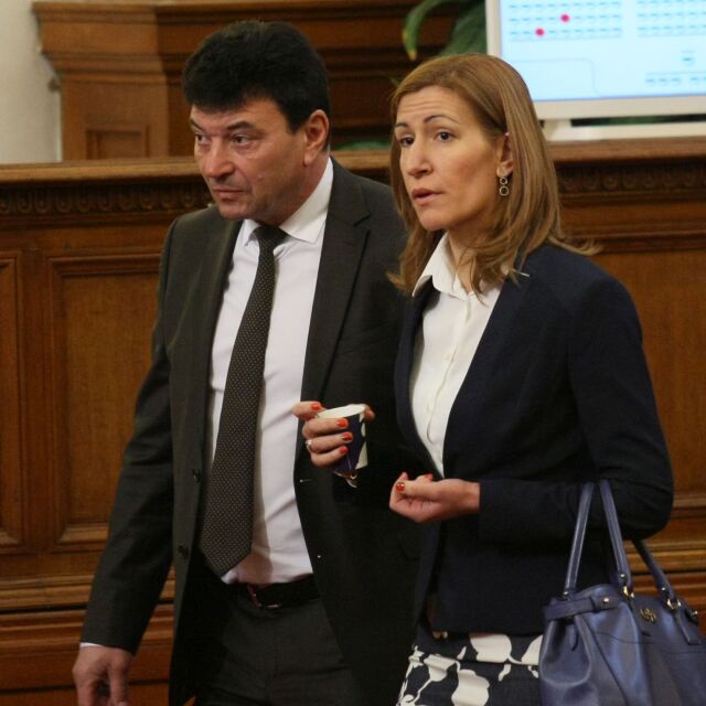 Бившият депутат Живко Мартинов влиза в съда като подсъдим по "Суджукгейт"