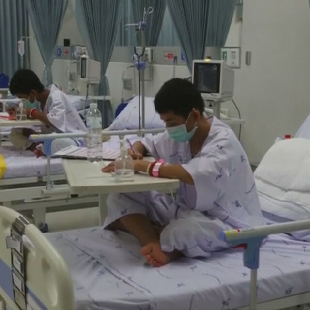 Спасените деца в Тайланд вече си поръчаха лакомства за изписването от болница
