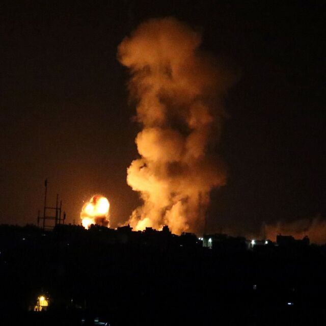 Израел бомбардира военни обекти в Ивицата Газа