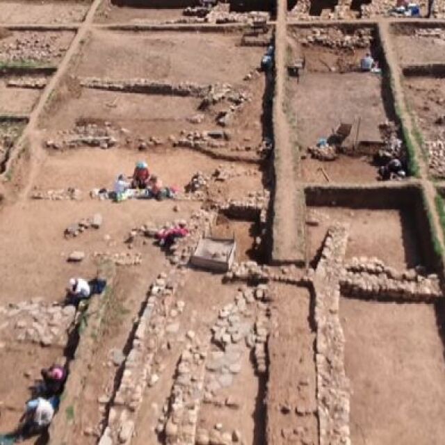 И археология, и магистрала: Местят две от сградите от древното селище Скаптопара 
