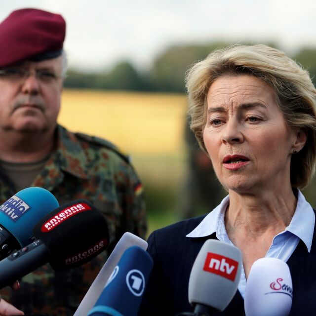 Германският военен министър Урсула фон дер Лайен е изборът на евролидерите за председател на ЕК