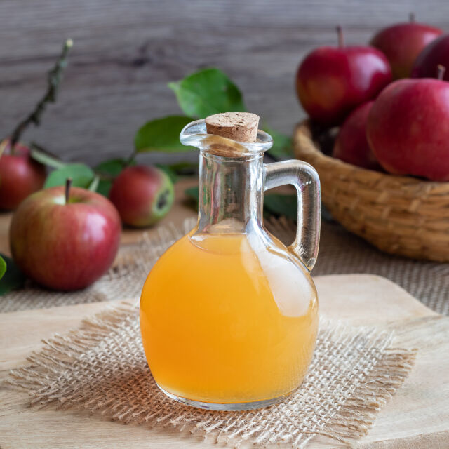 Ябълков оцет: 6 доказани ползи за здравето (част 2)