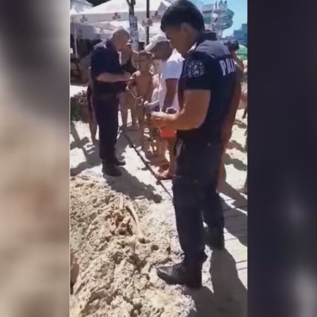 Откриха кости на плаж „Атлиман” в Китен