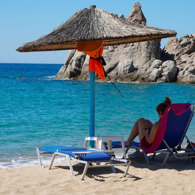 Летният сезон в Гърция започна с по-високи цени на продукти и услуги
