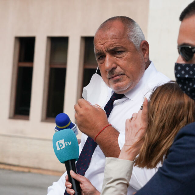 Борисов след разпита: За да се угоди на президента, прокуратурата прави публични събития