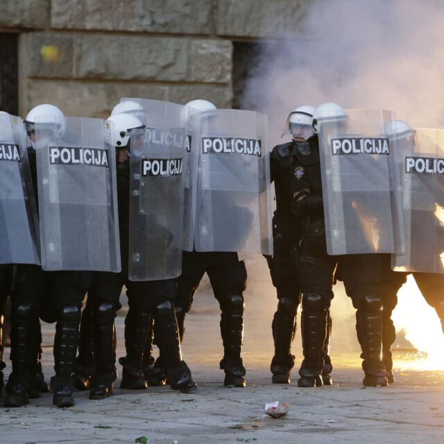 Протестите в Сърбия продължават