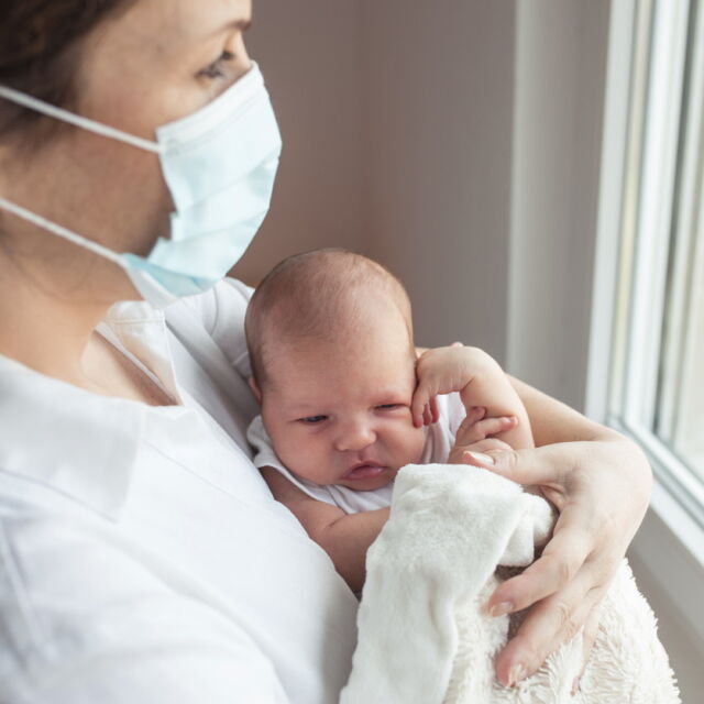 Четиримесечно бебе с COVID-19 се лекува в МБАЛ-Смолян