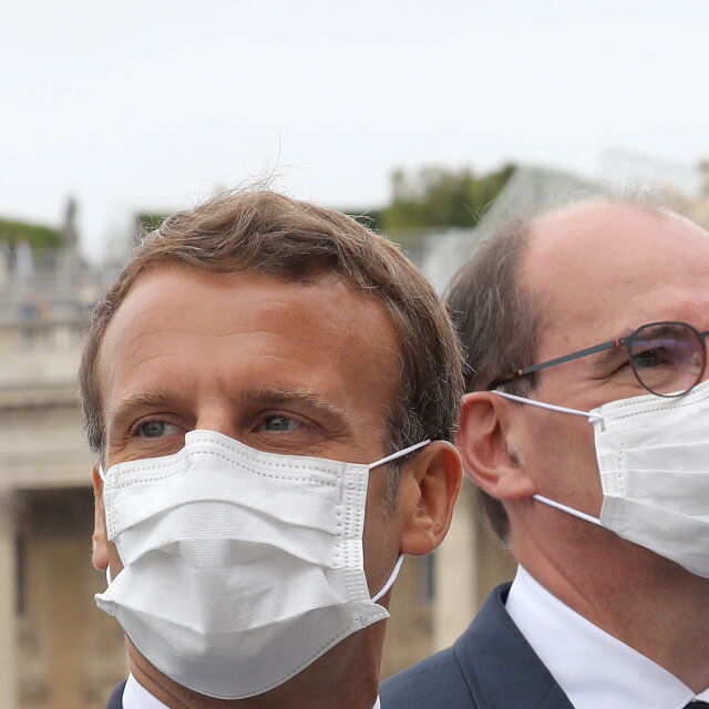 Макрон: Франция трябва да направи задължителни маските на закрити обществени места