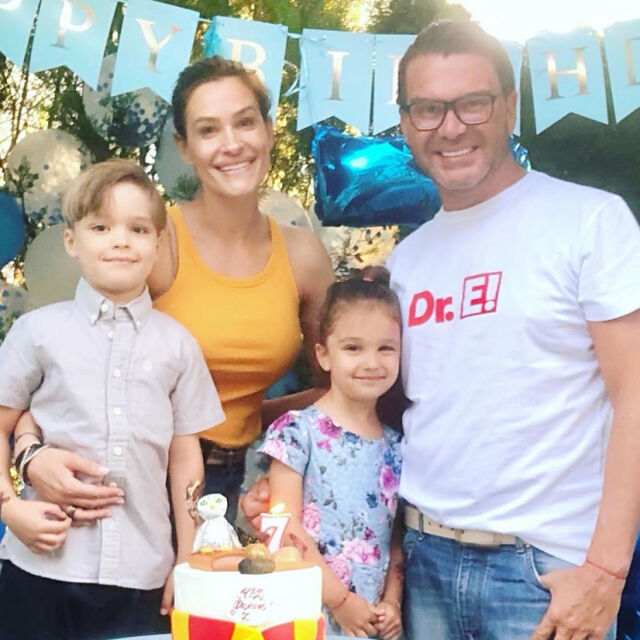 Д-р Енчев и Теди Велинова се събраха за рождения ден на сина си