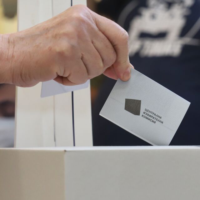 Вървим към нови избори: Законови неясноти и забавени доставки на хартия за машините