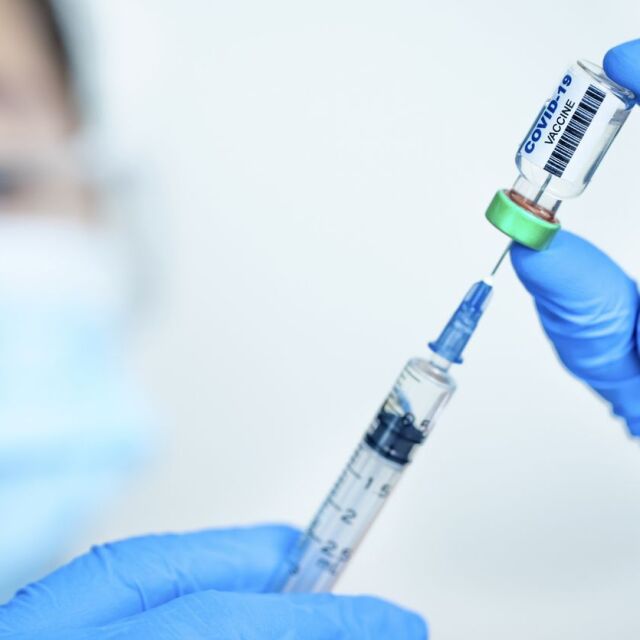 СЗО: Непълни са данните за необходимостта от трета доза ваксина срещу COVID-19