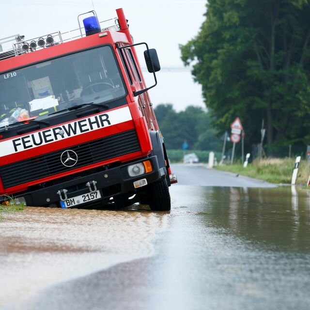 Водното бедствие в Германия: Жертвите са вече 90, стотици изчезнали се издирват