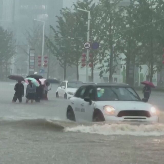 Наводнения и в Китай: 12 души са загинали