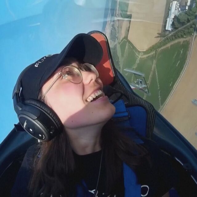 19-годишна белгийка планира околосветско пътешествие със свръхлек самолет