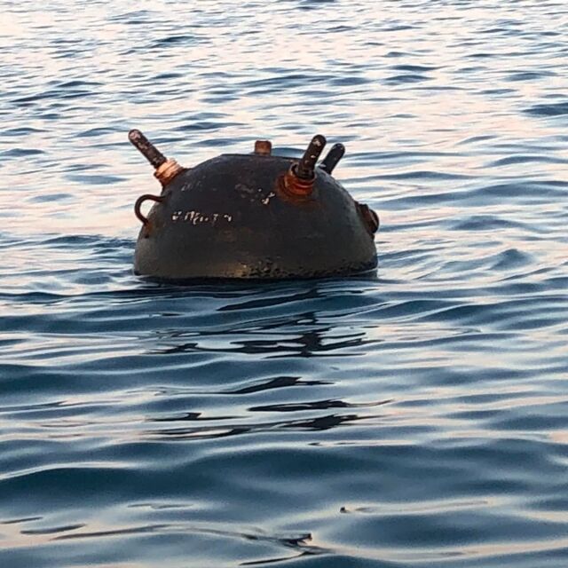  Морска мина е прихваната в Черно море край Камчия (СНИМКИ) 