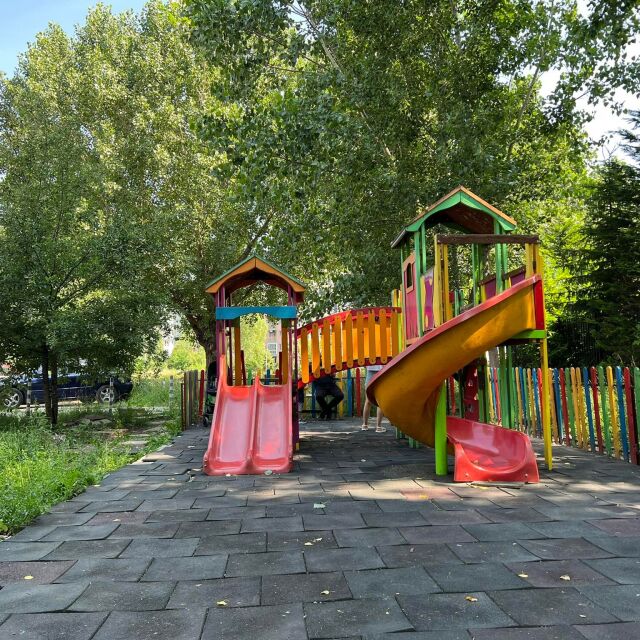 Двама задържани за стрелба на детска площадка в София