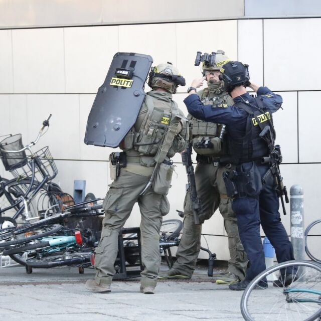 Трима загинали и ранени при стрелба в мол в Копенхаген (ВИДЕО)