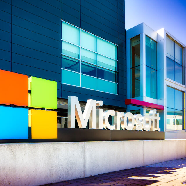 Microsoft съкращава хиляди работници