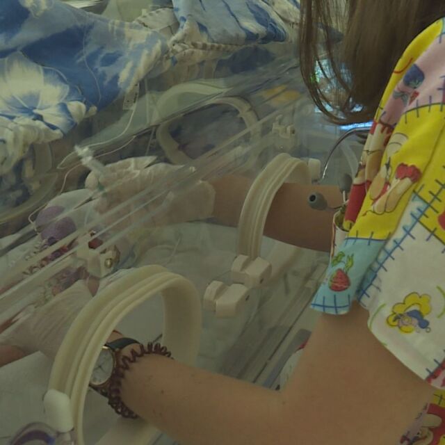 Още едно бебе е спасено с линейката за недоносени деца на „Капачки за бъдеще“