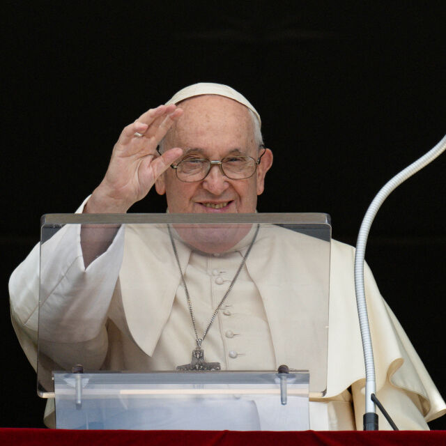 Папа Франциск: Вървите към дъното, когато вярвате на суеверия и хороскопи