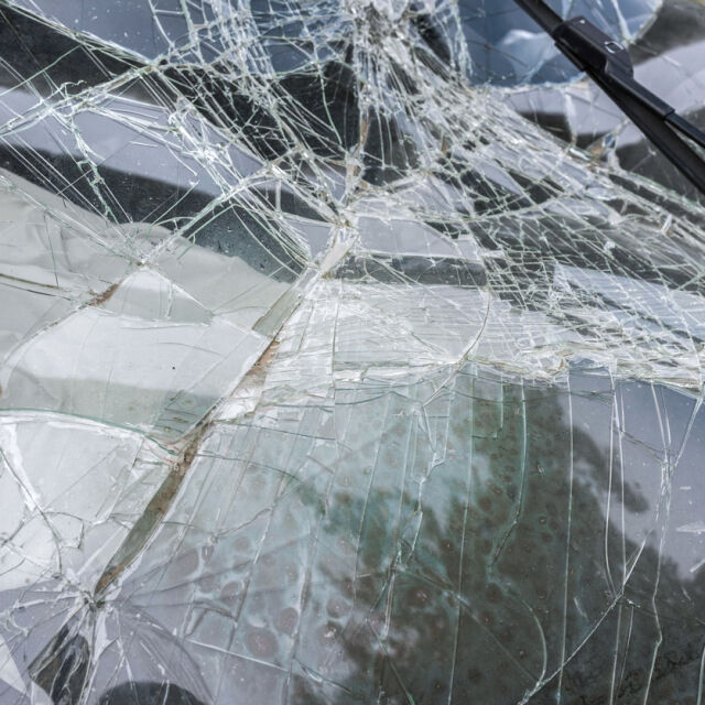 Челна катастрофа на Подбалканския път, има жертва и ранени