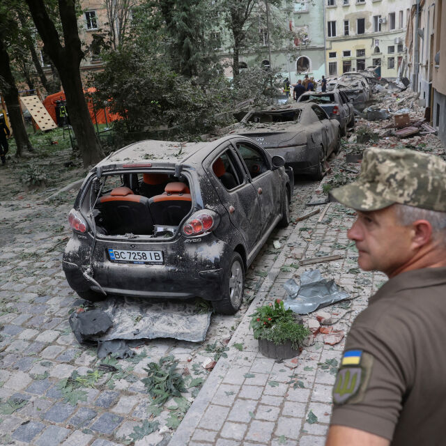 Преди визитата на Зеленски в България: Ракетни удари в Лвов (ВИДЕО)