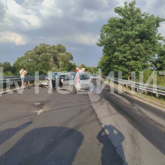 Тежка катастрофа с три автомобила на пътя Шумен - Велики Преслав