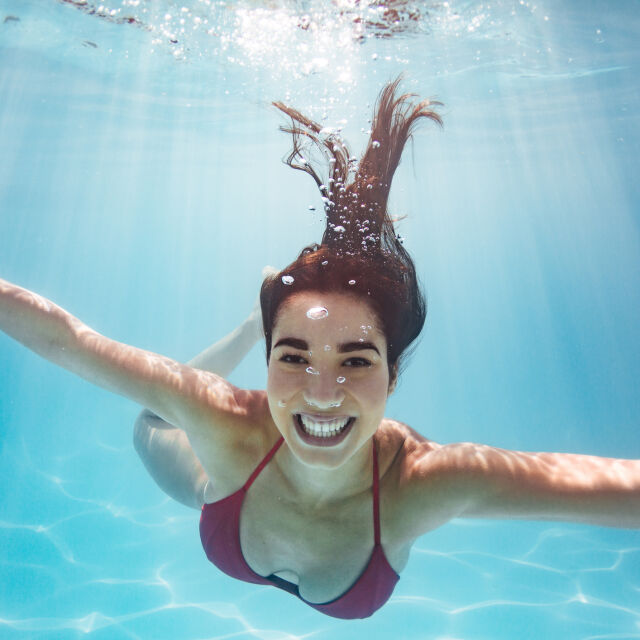 Лятна терапия: 30-40 мин. плуване на ден спасяват от депресията и стреса