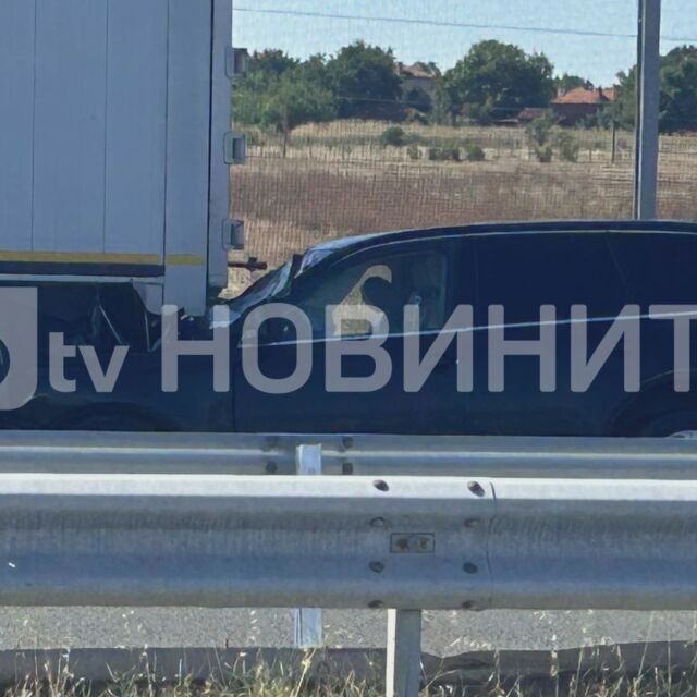 Катастрофа на магистрала "Тракия" блокира движението към Бургас (СНИМКИ)