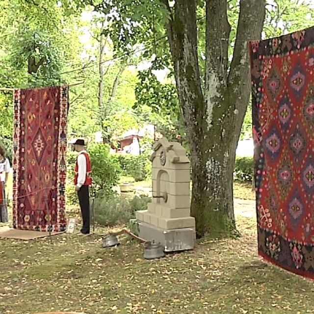 Провежда се фестивал на етносите, багрите и котленския килим 
