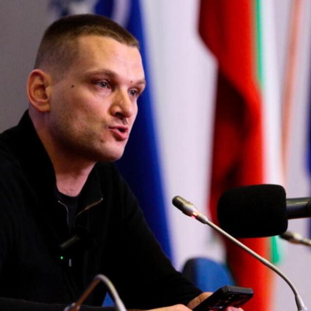  Арестуваха влогъра Симон Милков поради обиди към служители на реда 