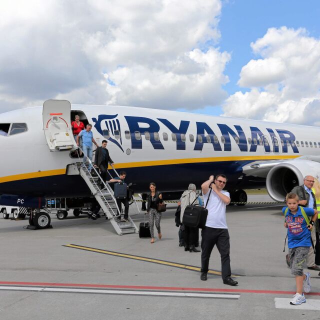 Край на билетите по 10 евро в Ryanair