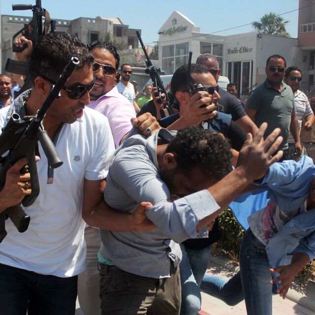 „Ислямска държава” пое отговорността за нападението срещу хотела в Тунис